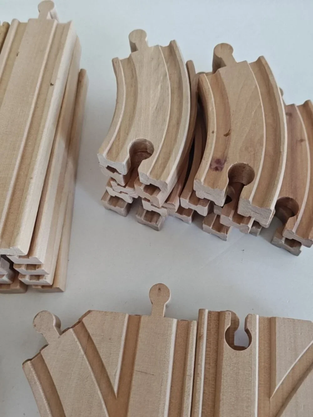 Wooden Train Railway Set 62 Pieces Brio-Compatible Track Train and extras